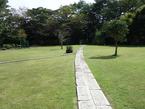 旅行人山荘 赤松の湯へ続く道