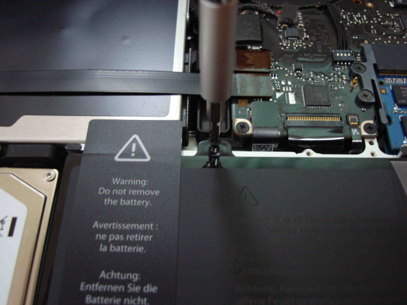 MacBook Pro MB991J/A