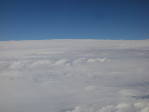 帰りの飛行機の窓から見た雲