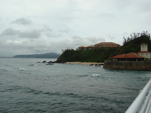 少し波がある海