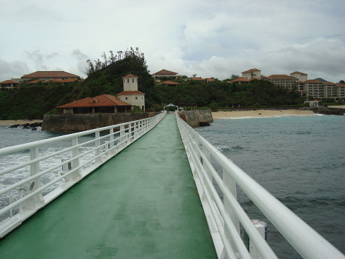 橋を渡り終える直前で振り返って撮った写真